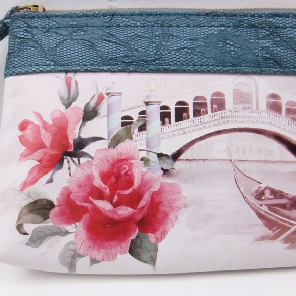 Disney Bashful Dwarf Snow White Clutch Wallet - Picture 3 of 5